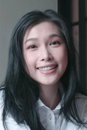 Elain Kin Yi Tsang